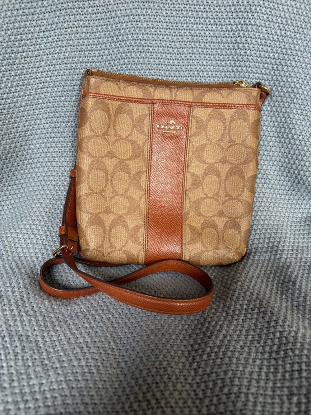 Coach Kitt Classic Signature Messenger Crossbody Review